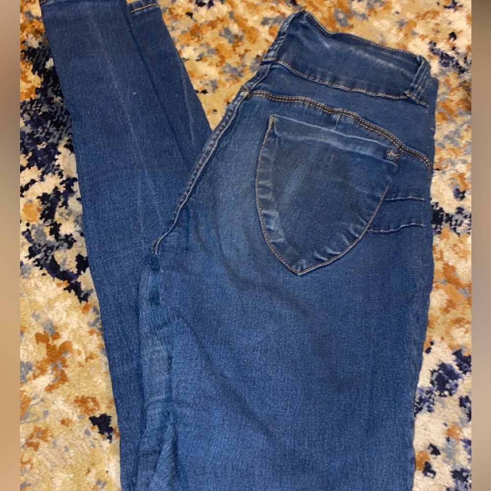 Skinny jeans